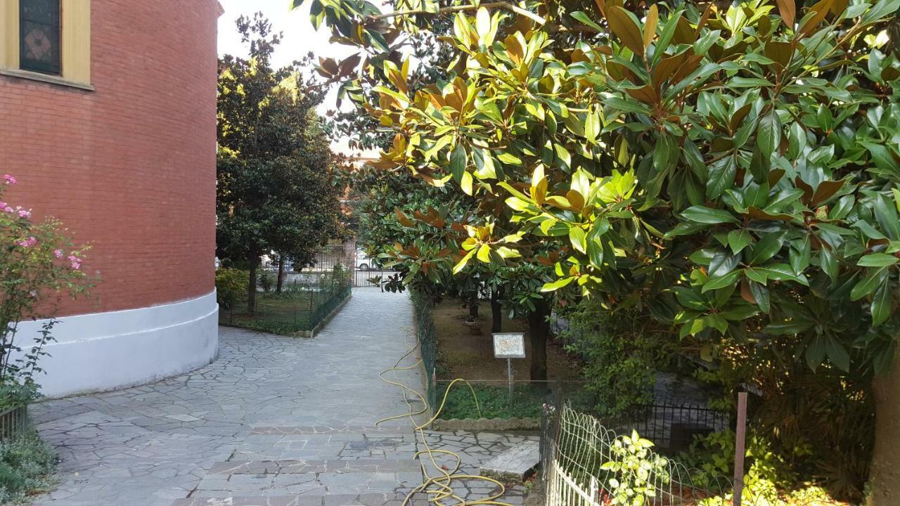 Апартаменты Location Turistic Monolocale Nel Parco Del Santuario Асти Экстерьер фото