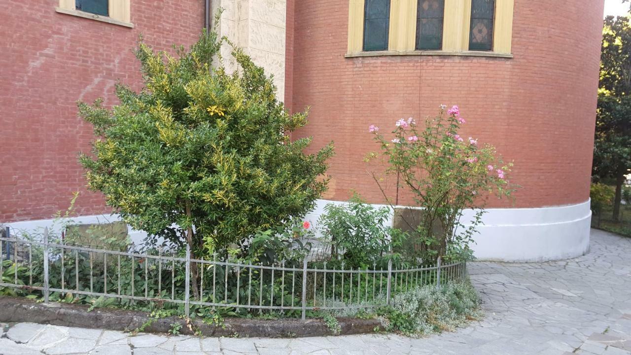 Апартаменты Location Turistic Monolocale Nel Parco Del Santuario Асти Экстерьер фото