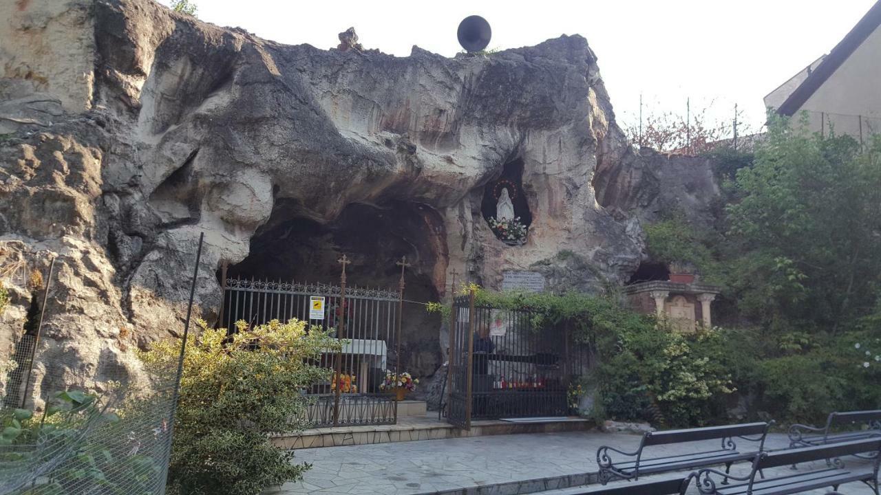 Апартаменты Location Turistic Monolocale Nel Parco Del Santuario Асти Экстерьер фото